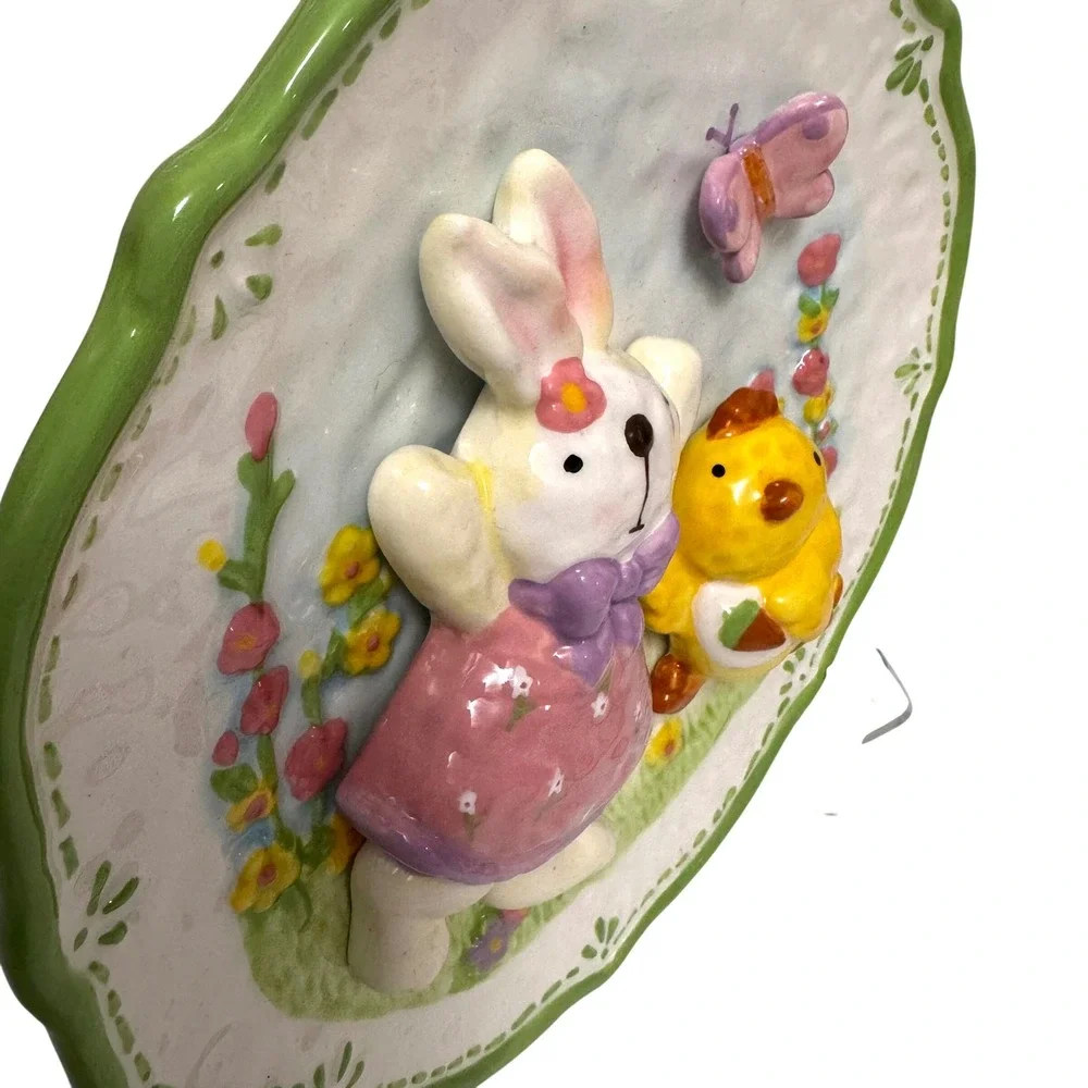 Set of 3 3-D Easter Bunny Rabbit Plates Spring‎ Figurines Butterflies Flowers